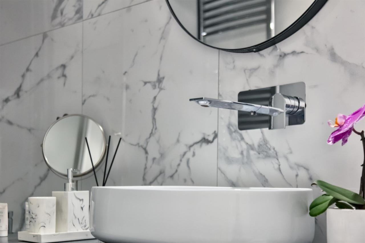 Fellini Design Suites Rome Bagian luar foto